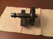 Load image into Gallery viewer, 1985 Honda ATC 350X Engine Balancer Shaft