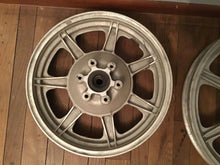 Load image into Gallery viewer, Yamaha Wheels J16xMT3.00DOT 19x1.85DOT Anahi Malleable Iron