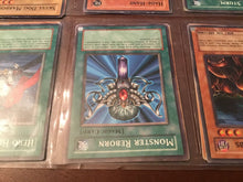 Load image into Gallery viewer, Lot of 24 Yu-gi-oh Cards Monster Reborn Labyrinth Non Graded