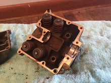 Load image into Gallery viewer, 1992 Husqvarna WXC 350 Cylinder Head Valve Assembly