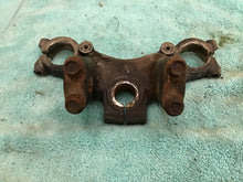 Load image into Gallery viewer, 1978 Yamaha DT400 OEM top triple tree clamp Bar mount