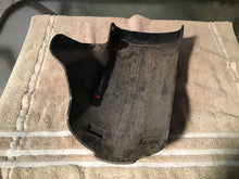 Load image into Gallery viewer, 1978 Honda Goldwing GL1000 inner fender