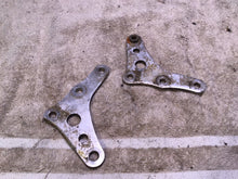 Load image into Gallery viewer, 2002 Yamaha WR250F top motor mount