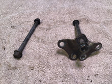 Load image into Gallery viewer, 2002 Yamaha WR250F Motor mounts