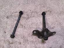 Load image into Gallery viewer, 2002 Yamaha WR250F Motor mounts