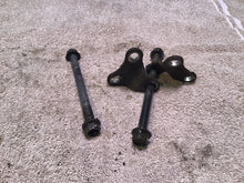 Load image into Gallery viewer, 2002 Yamaha WR250F Motor mounts