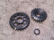 Load image into Gallery viewer, 2002 Yamaha WR250F Secondary gear oil pump gear