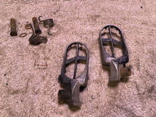 Load image into Gallery viewer, 2001 Yamaha YZ250F foot pegs