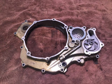 Load image into Gallery viewer, 1998 Yamaha YZ400F clutch case