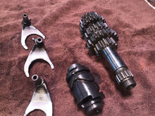 Load image into Gallery viewer, 1998 Yamaha YZ400F transmission