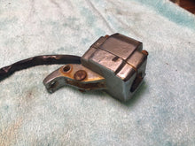 Load image into Gallery viewer, 1974 Harley Davidson Iron head Hi/lo switch high beam horn switch LH switch