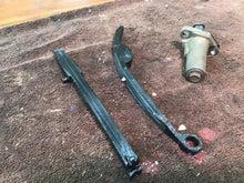 Load image into Gallery viewer, 2003 Yamaha TTR125 timing chain guides timing chain tensioner