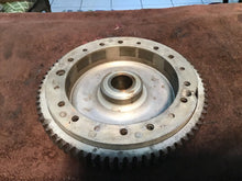 Load image into Gallery viewer, 1977 EVINRUDE Johnson OUTBOARD 75HP 75743S Flywheel starter gear