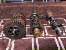 Load image into Gallery viewer, 1965 Honda cb 160 CB160 CL160 transmission tranny kicker gear spring gears super