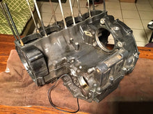Load image into Gallery viewer, 1986 87 88 Suzuki GSXR750 GSXR 750 Crankcase engine block crank case cases