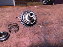Load image into Gallery viewer, 1991 Suzuki RM125 kicker gear kickstart gear kick start shaft splines