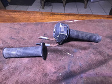 Load image into Gallery viewer, 1974 - 1977 Suzuki GT 380 GT380 Twist throttle kill switch grips throttle body