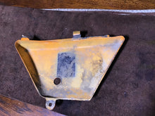Load image into Gallery viewer, Suzuki 1978 TS100 OEM side cover , 47211-48000-05M
