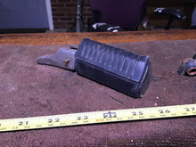 Load image into Gallery viewer, 1981 1982 HONDA CB900F FOOT RESTS PEGS STEPS SET PAIR