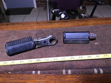 Load image into Gallery viewer, 1981 1982 HONDA CB900F FOOT RESTS PEGS STEPS SET PAIR