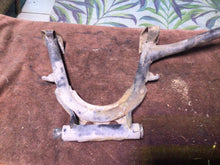 Load image into Gallery viewer, 1985 HONDA GOLDWING 1200 GL1200A ASPENCADE CENTER MAIN STAND 50500-MG9-680