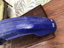 Load image into Gallery viewer, 2005 00-05 YZ450F YZ 450F OEM Front Fender Splash Guard Yamaha Blue YZ250 YZ125