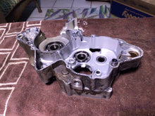 Load image into Gallery viewer, Yz125 Right Side Crankcase Crank Case Kicker Side 1993