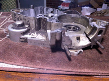 Load image into Gallery viewer, Yz125 Right Side Crankcase Crank Case Kicker Side 1993