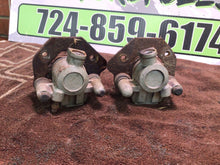 Load image into Gallery viewer, 1986 SUZUKI QUADRUNNER 230 LT230E 2X4 OEM LEFT FRONT BRAKE CALIPER Calipers