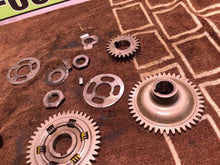 Load image into Gallery viewer, 1999 Yamaha Warrior 350 01 Crank Shaft and Counter Balancer Gears