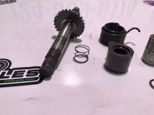 Load image into Gallery viewer, 1983 Honda XR 100 R XR100 XR100R / Original OEM Nice KICK START SHAFT KICKER