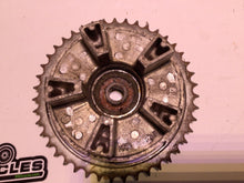 Load image into Gallery viewer, 97 98 Honda CBR600 F3 Rear Wheel Cush Drive Sprocket Hub Rubbers