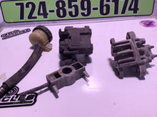 Load image into Gallery viewer, 1998 Honda CBR600 F3 rear brake caliper front brake caliper cores rear brake res