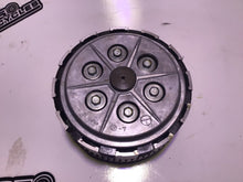 Load image into Gallery viewer, 1978 78 Suzuki SP 370 SP370 clutch hub boss discs clutch basket