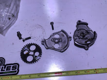 Load image into Gallery viewer, 1981 Honda XR80 Oil Pump 81 XR 80 1980