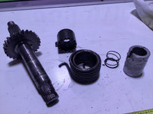 Load image into Gallery viewer, 1982 Honda XL XR 80 Kick Starter Shaft Gear Engine Start Foot Kicker