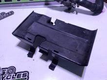 Load image into Gallery viewer, 1985 - 1986 Honda Magna VF700C ignition Coil plastic cover