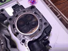 Load image into Gallery viewer, 1985 85 86 Honda VF700 Magna OEM Cylinder Head Valves Engine Top End