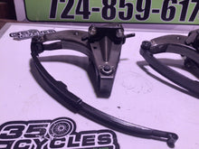 Load image into Gallery viewer, 1985 Honda Magna 700 VF700C CAM TIMING CHAIN GUIDES VF 85