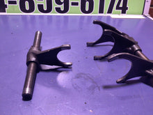 Load image into Gallery viewer, 86 1986 LT230S QUADSPORT 230 LT S TRANSMISSION SHIFT FORKS FORK LT230