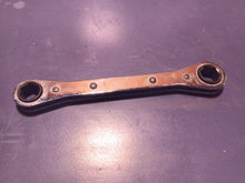 Load image into Gallery viewer, Snap On 1/2-9/16 6PT Ratcheting Wrench R1618SC