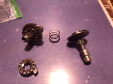 Load image into Gallery viewer, 1986 Suzuki quadsport lt230 Start Shaft Kicker Starter Hardware Gear Suzuki L