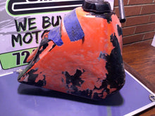 Load image into Gallery viewer, 1987 Honda XR250 XR 250 OEM Gas Fuel Tank Petrol Canister Petcock Cap Mount