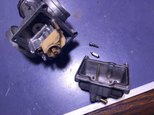 Load image into Gallery viewer, 1993 90-96 Honda CR250R Carburetor Carb Intake 16100-KZ3 NICE PJ