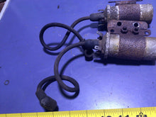 Load image into Gallery viewer, Triumph T100 Daytona Twin T100C T100R Trophy dual ignition coils For parts