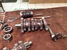 Load image into Gallery viewer, 1994 94-96 YZ125 YZ 125 Transmission Main Counter Shaft Gears Shift Forks Drum