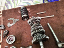 Load image into Gallery viewer, 1994 94-96 YZ125 YZ 125 Transmission Main Counter Shaft Gears Shift Forks Drum