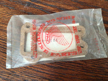 Load image into Gallery viewer, OEM HONDA ENGINE 12375-887-000 LOT OF 1 GASKET