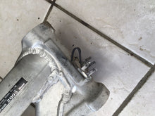 Load image into Gallery viewer, 2005 Honda Crf450r Frame Chassis crf450 crf 450 r