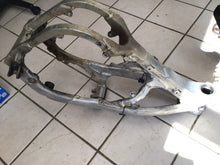 Load image into Gallery viewer, 2005 Honda Crf450r Frame Chassis crf450 crf 450 r